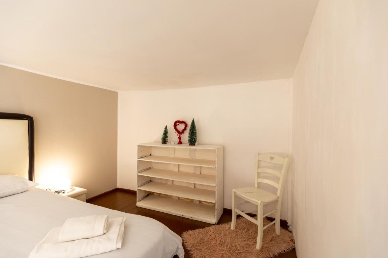 Apartment With Sea View With 2 Lifts Above Montesanto! Napoli Ngoại thất bức ảnh